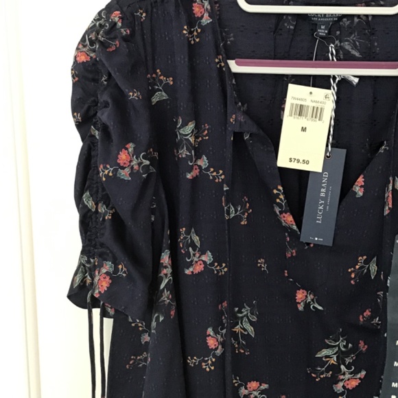 Lucky Brand tie sleeve blue floral blouse size M - Picture 6 of 7